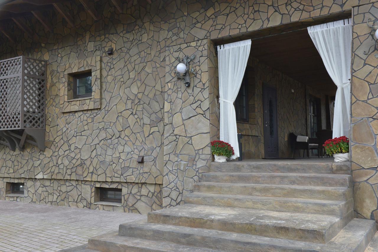 Folvark Gvozd Hotel Kamenyuky Exterior foto